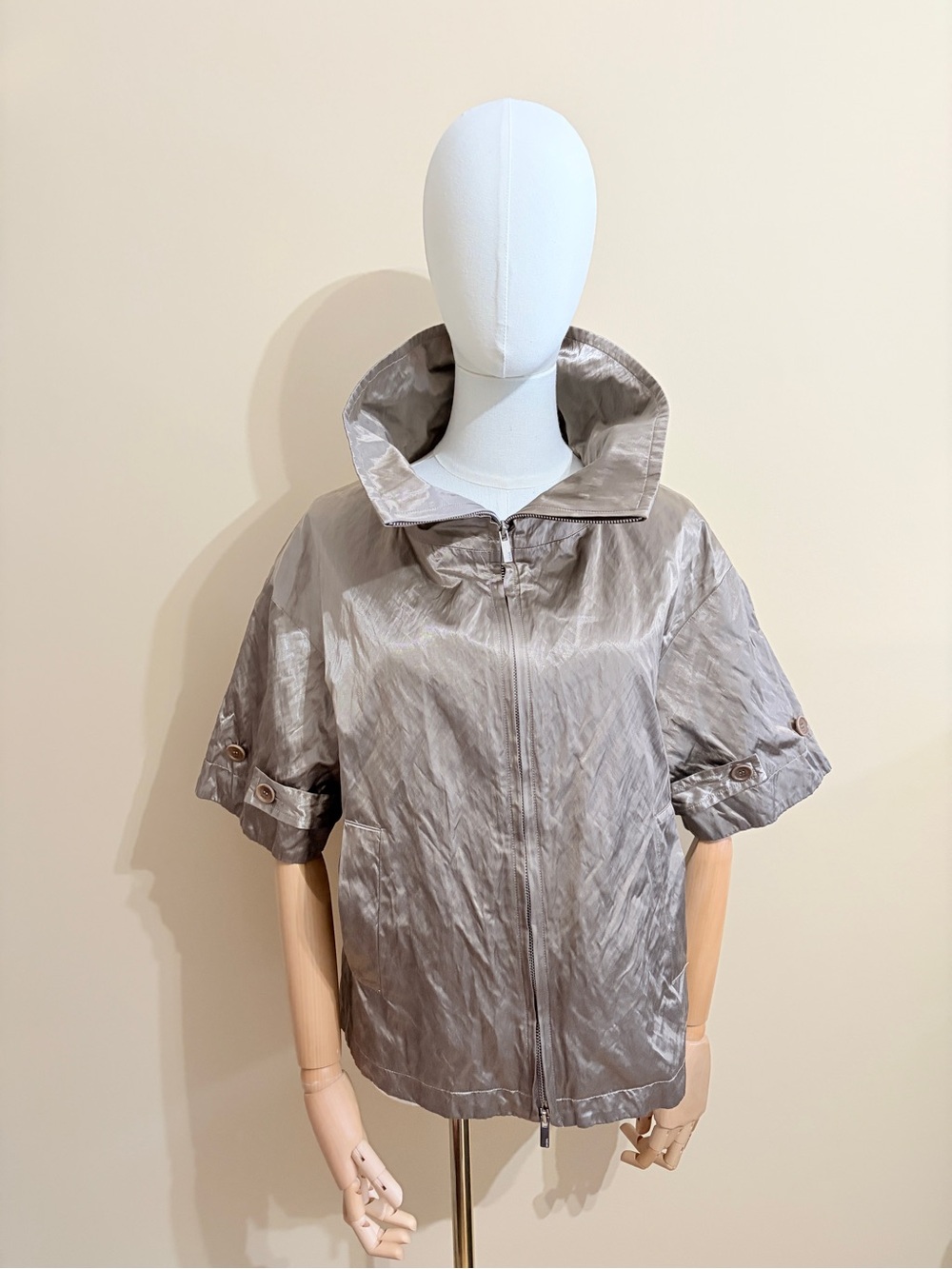 BCBGMAXAZRIA‎ Shiny Crinkly Metallic Wide Collar Jacket